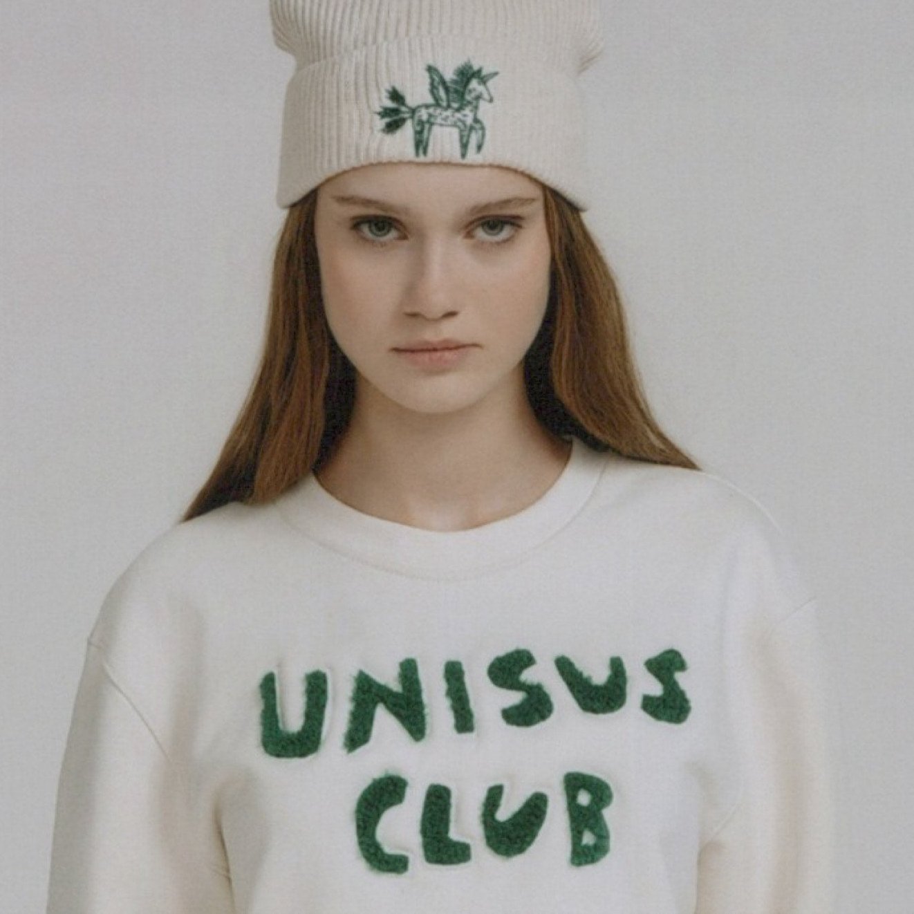 women - Unisus Club sneaker and clothing